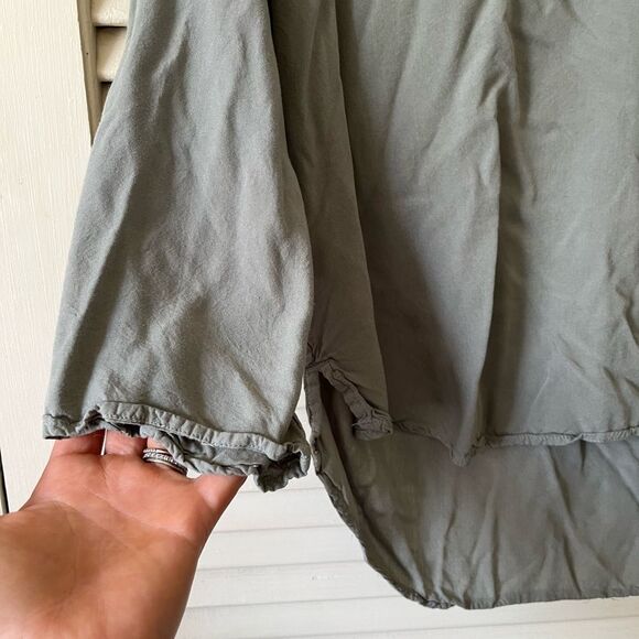 Woman’s Sage Green Half Button Blouse - Picture 4 of 6